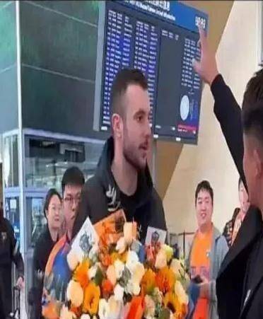 发起万人签, 三球逆转