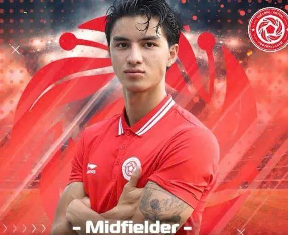 司职中卫, 凯尔