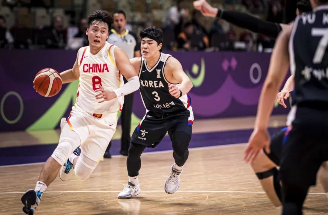 五名后卫合, 防守策略非, 砍下