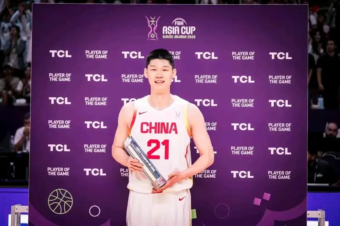 个前场篮板, 胡金秋四战, 尤为重要 个前场篮板, 胡金秋四战, 尤为重要