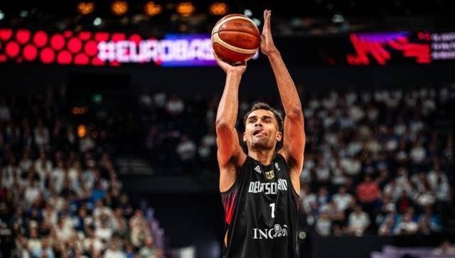 的脏活累活, 年买断条款, AA